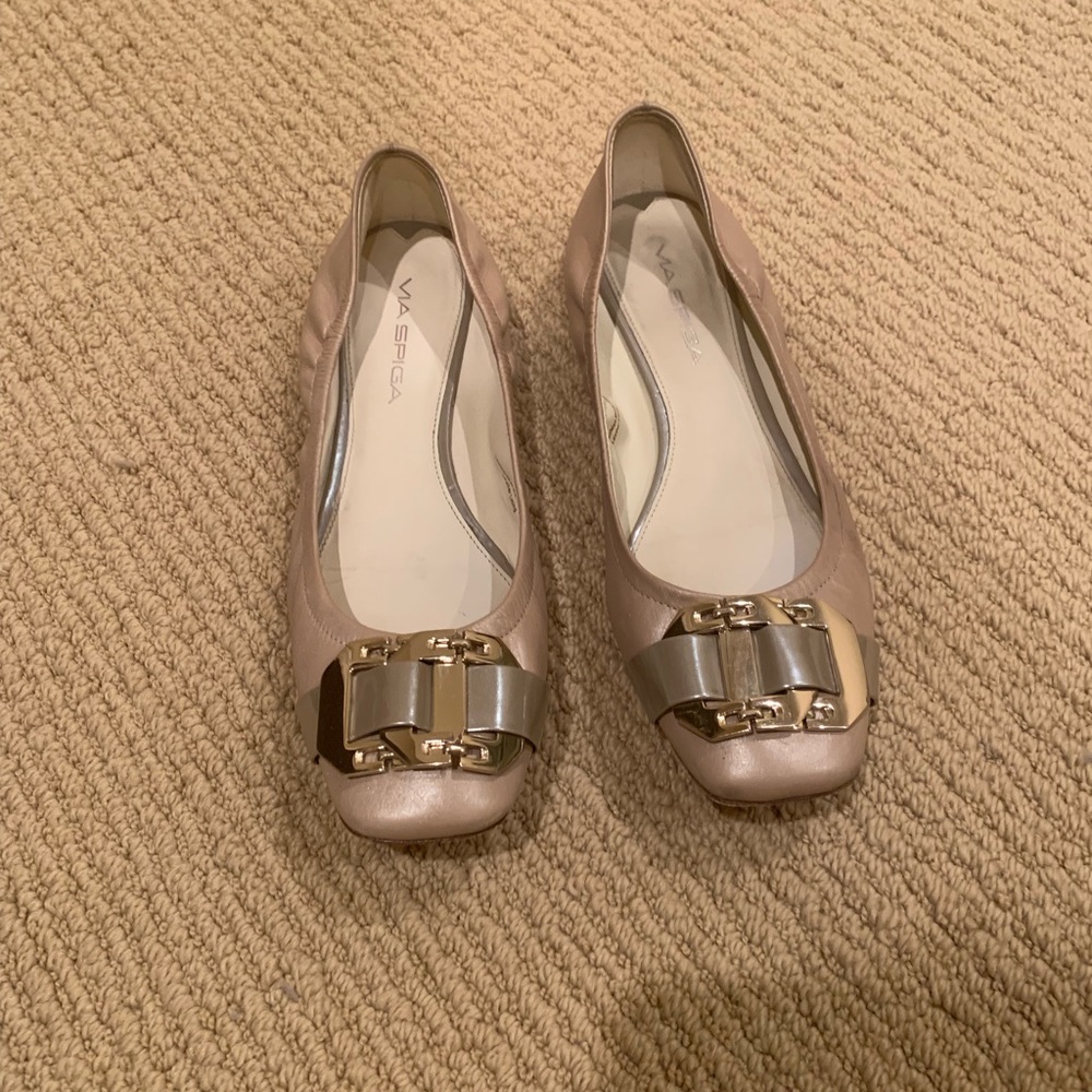 Via Spiga Tan Flats With Silver Buckle Size 7.5